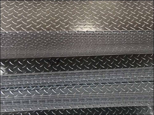 checker-tread-plate